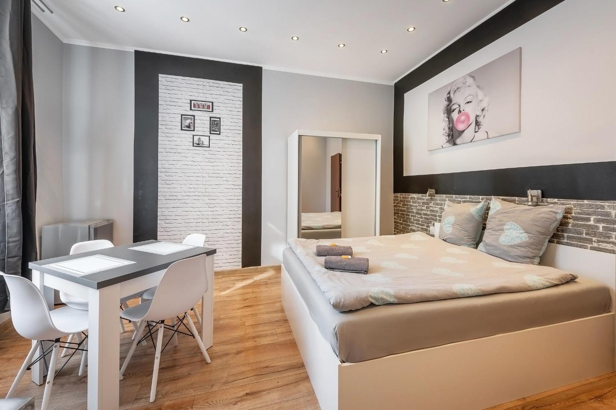 קרקוב 70S Guest Room מראה חיצוני תמונה
