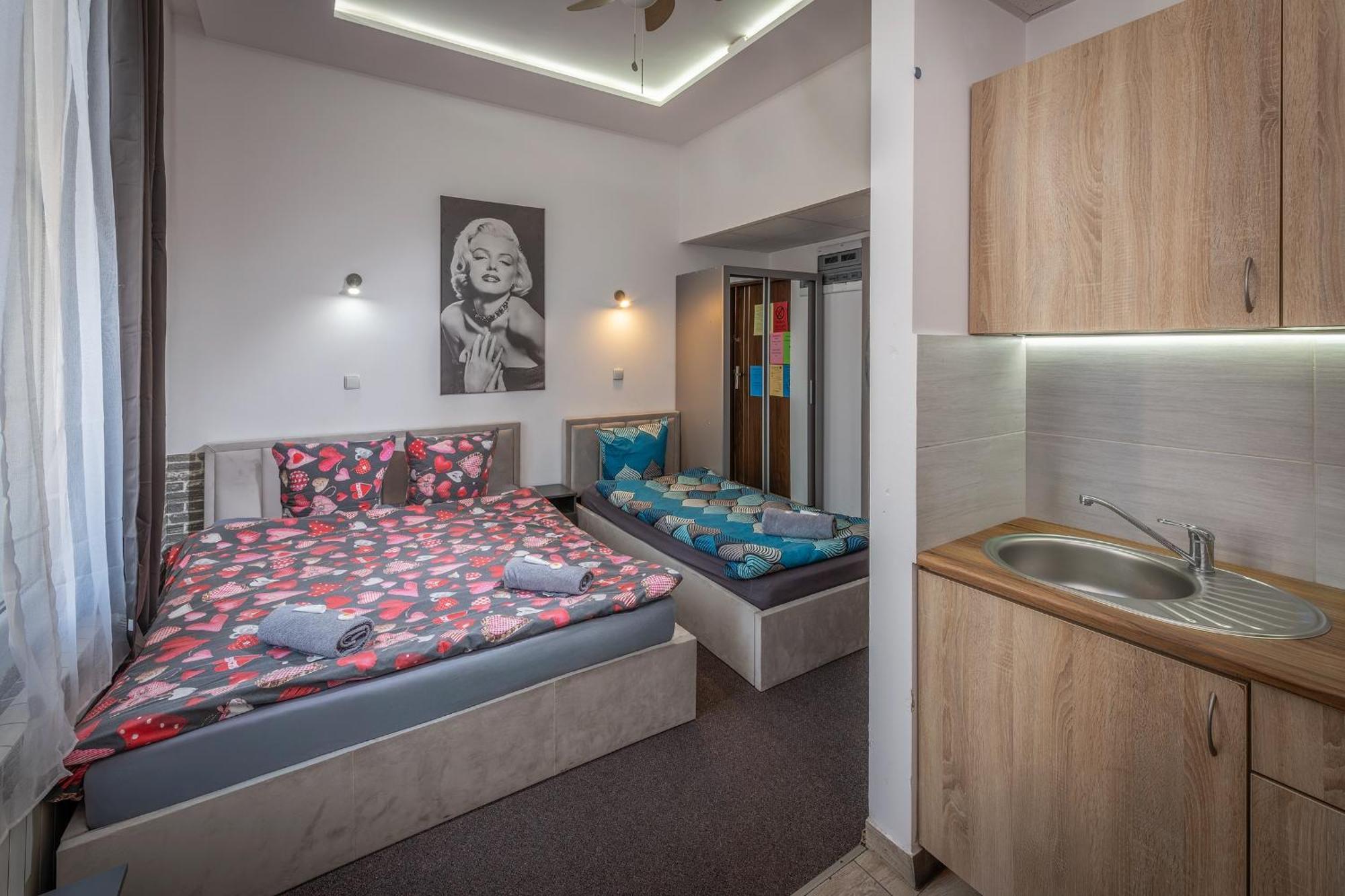 קרקוב 70S Guest Room מראה חיצוני תמונה